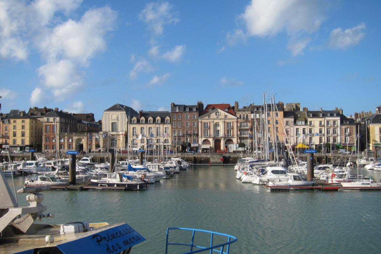 ibis budget Dieppe Centre Port Buitenkant foto